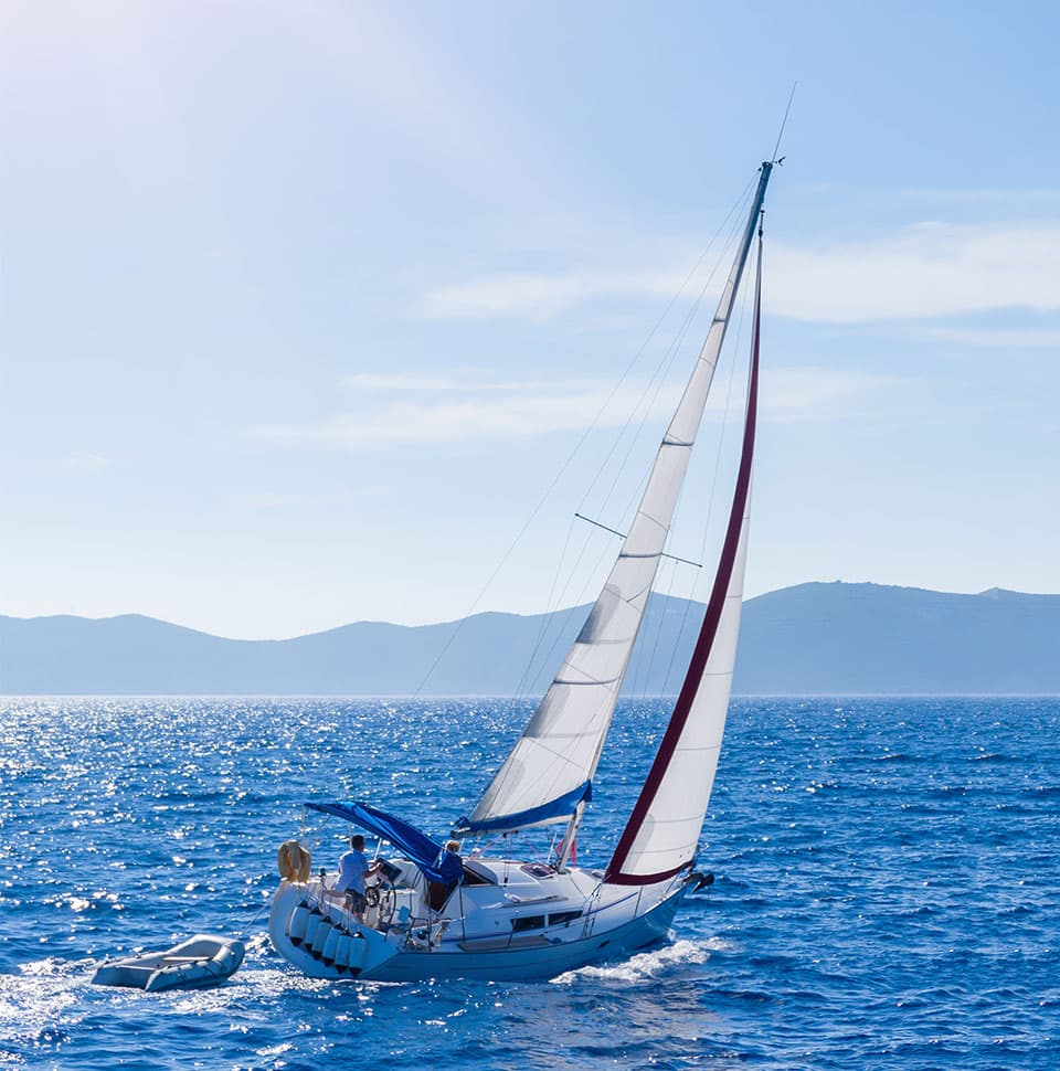 Yacht sailing claused hall